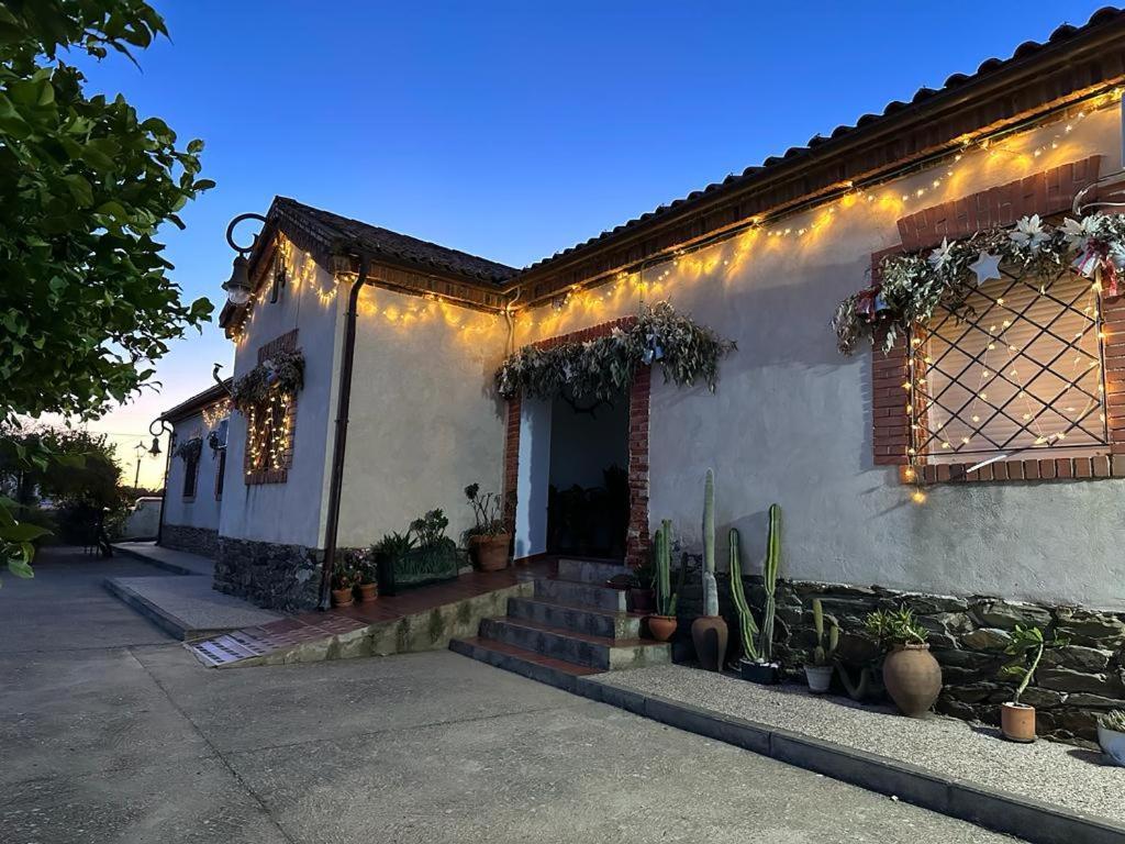 La Casa Barata, Casa Rural Cedillo Exteriör bild